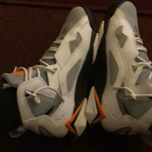 Meet your Posher, Raymond